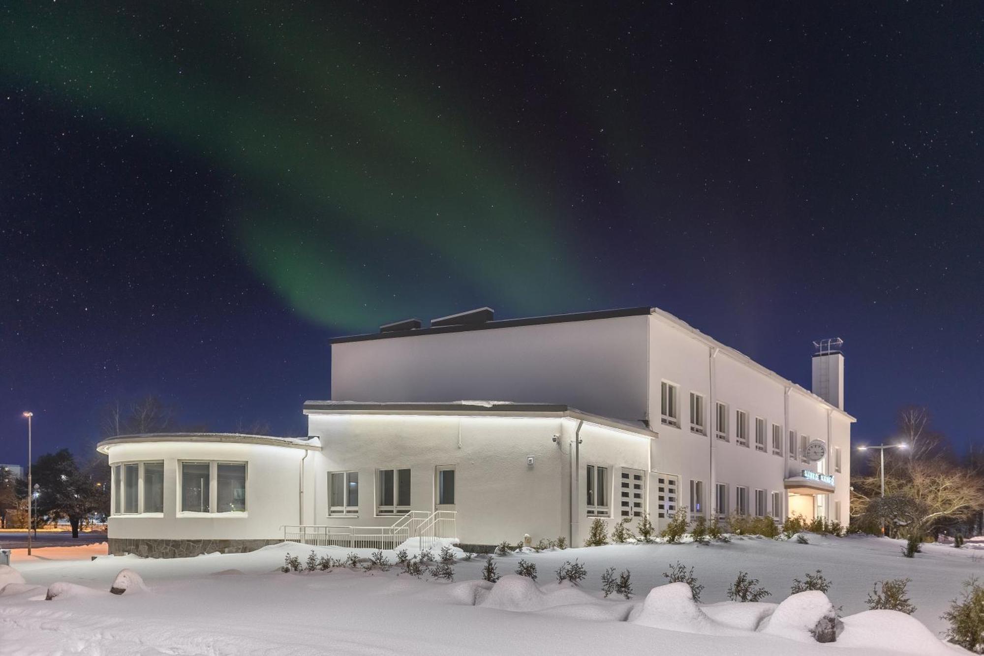 Hangon Asema 2 - Lemmikit Sallittu Aparthotel Hanko Exterior photo